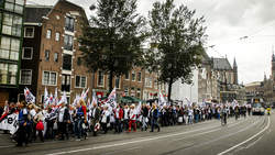 Amsterdam+protest+actie+REDT+DE+ZORG+fot